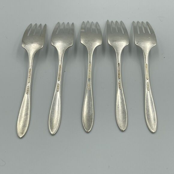 5 Nobility Plate REVERIE Oneida 6 1/4 in Vintage Salad Dessert Forks Replacement - Picture 3 of 5